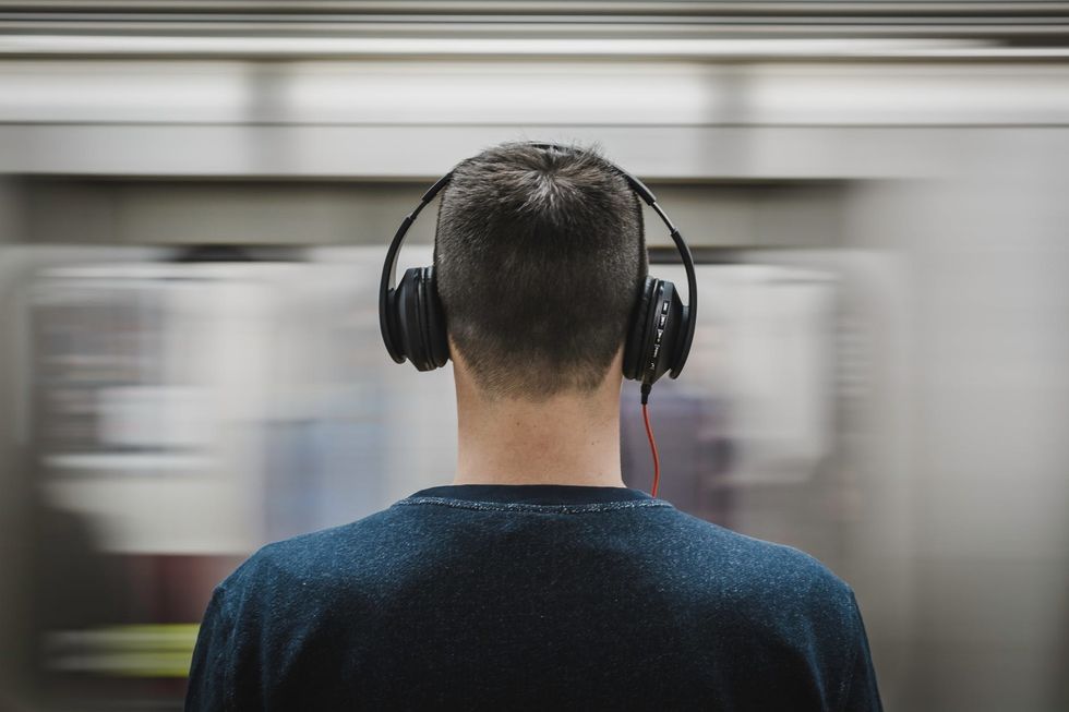 5 best noise-canceling headphones from affordable to luxury