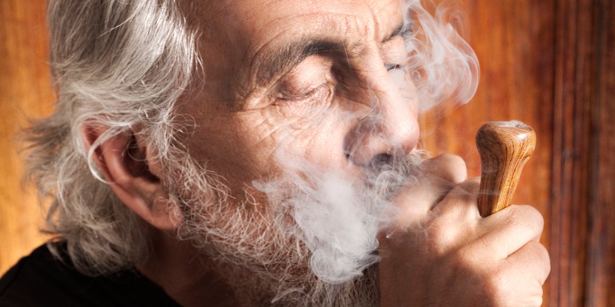 Tommy Chong Would 'Love to Light Up With Donald Trump'