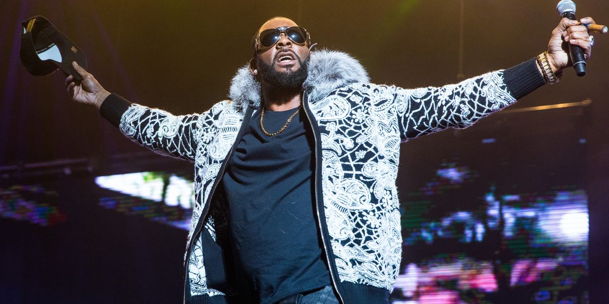 R. Kelly's Team Just Quit Their Jobs