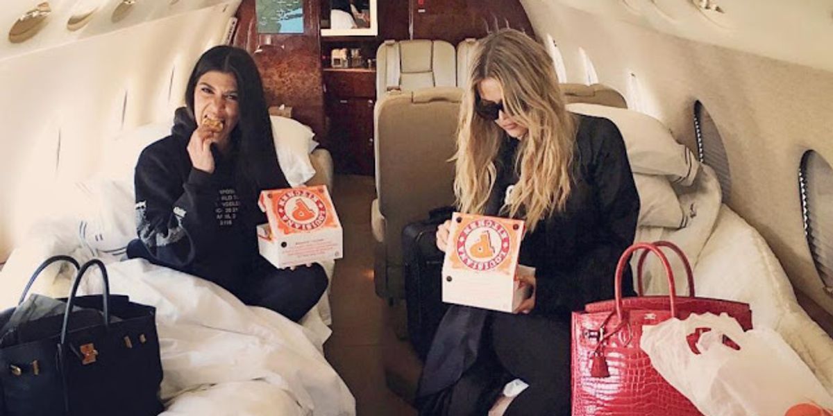 Celebrities who struggle to cram their holiday essentials into one