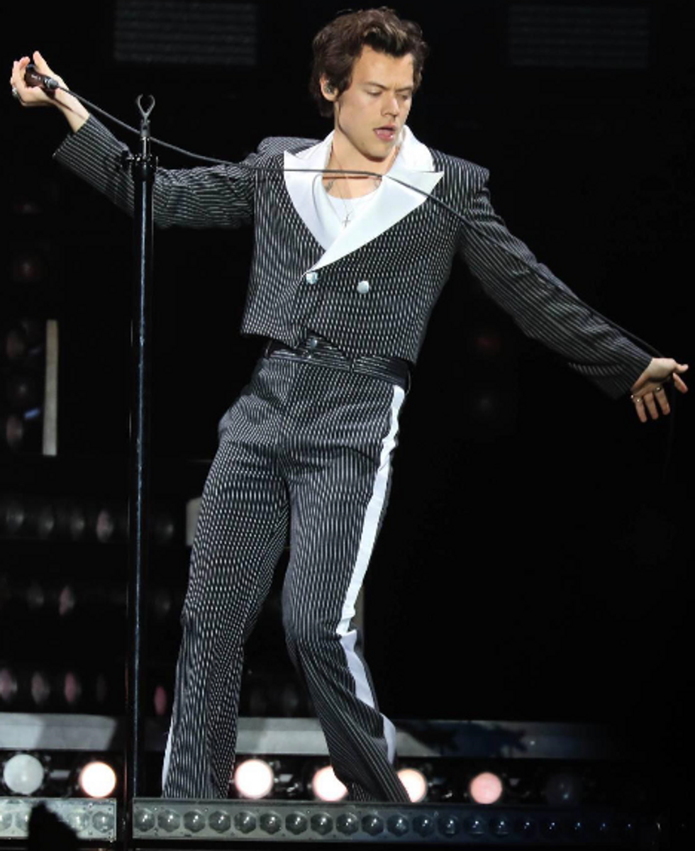 A Definitive Ranking Of Harry Styles' Tour Outfits