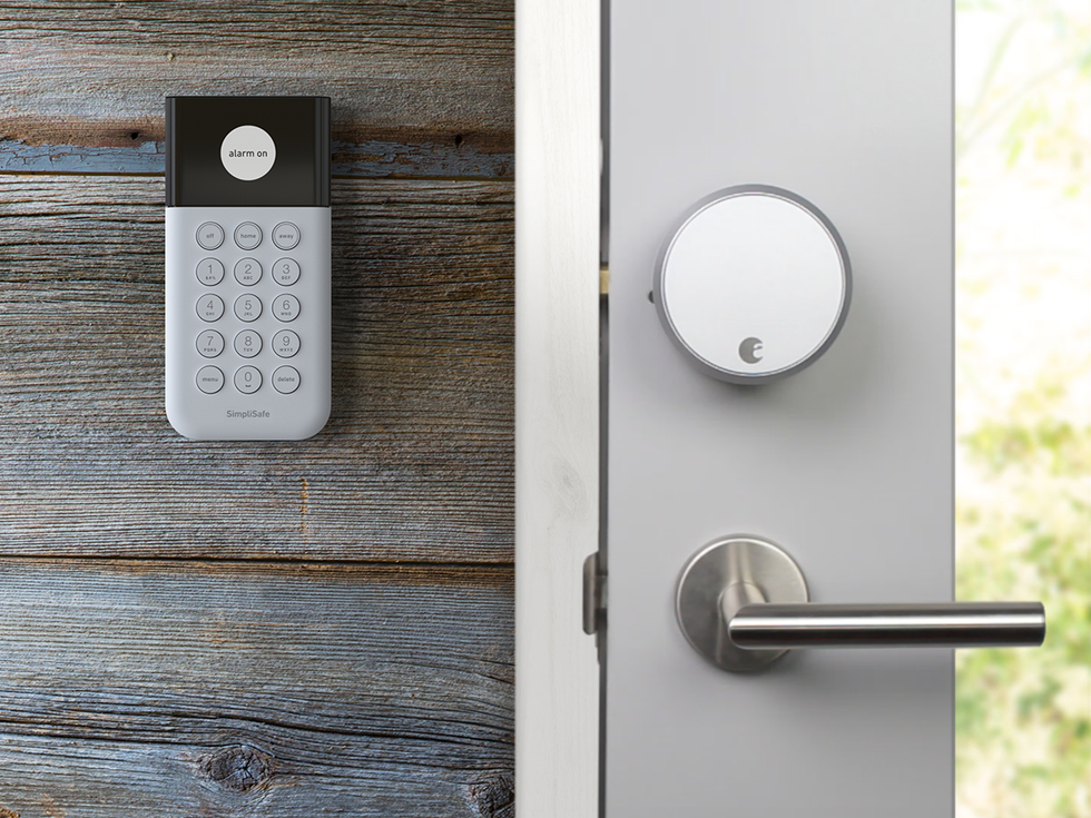 August Smart Locks Work With SimpliSafe Home Security System Gearbrain