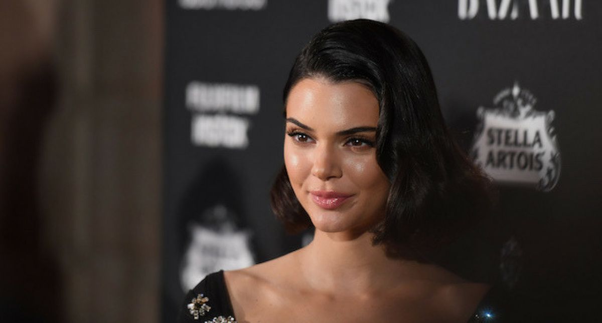 Website Calling Kendall Jenner 'Brave' For Eating Food Before The Met Gala Gets Ripped To Shreds