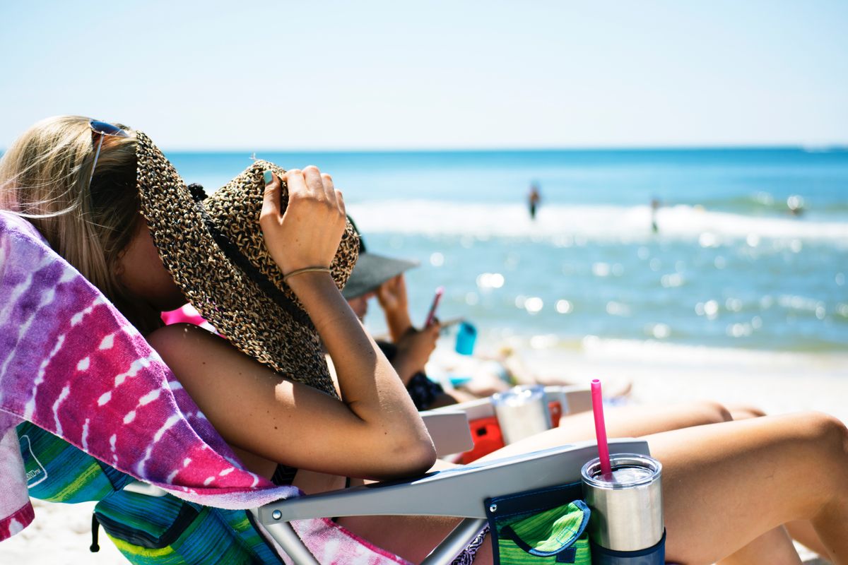 10 Reasons Why Summer Is Actually Pretty Trash