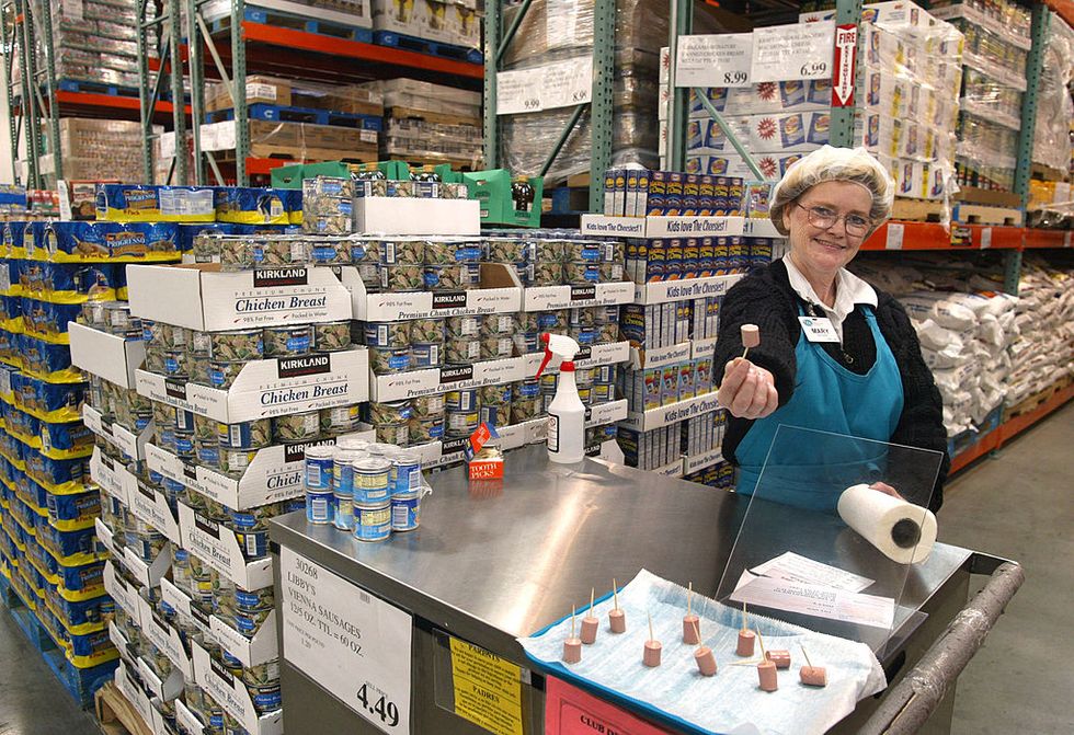 Do Right-Wingers Just Not Understand How Buying In Bulk Works?