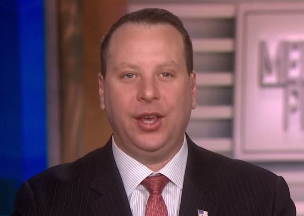 And Then Sam Nunberg Bit His Own Dick Off On Jake Tapper's CNN Show LOLOL TOTALLY NORMAL