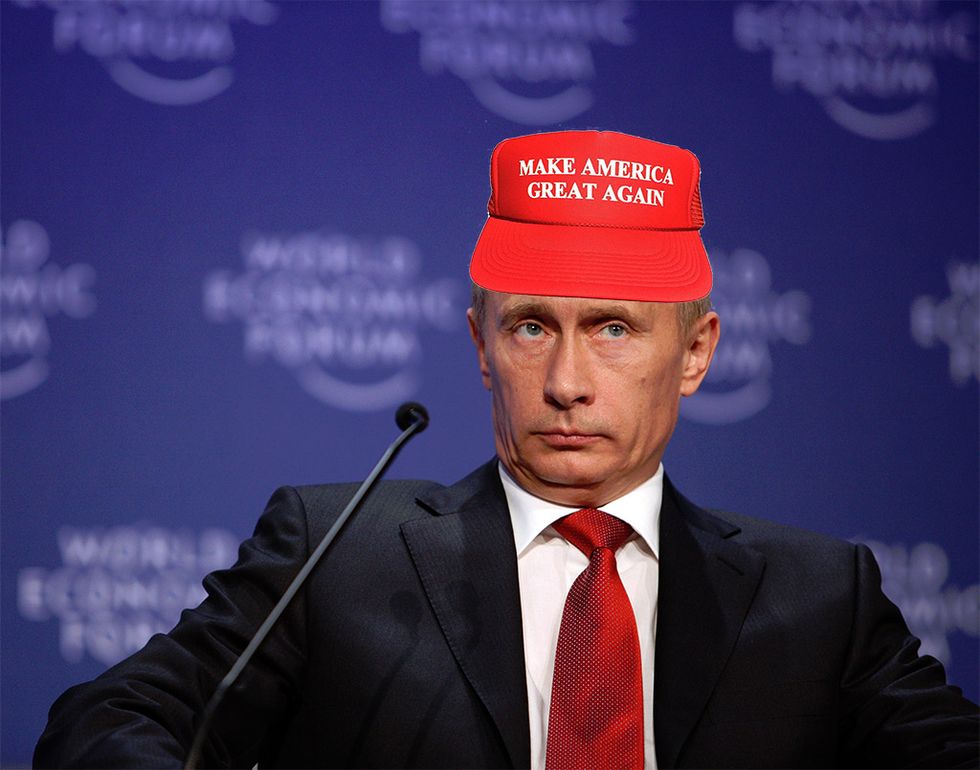 Another Trump Staffer Sending Weird Russian Emails? YOU DON'T SAY.