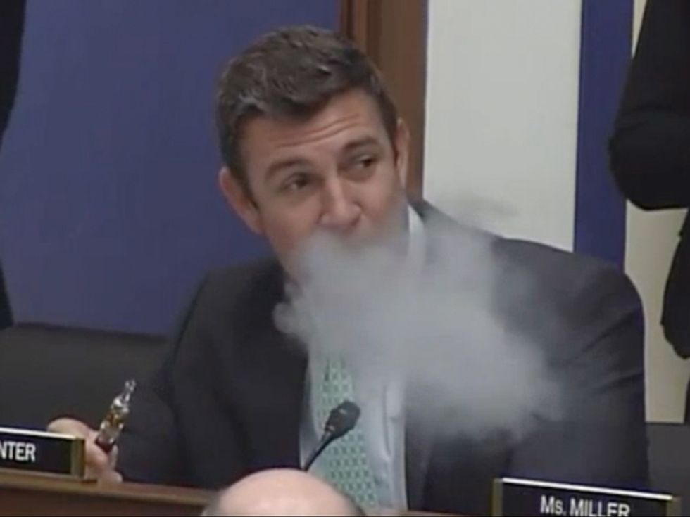 Junior Grifter Vaping Congressdude Duncan Hunter May Be Crooked Enough For A Trump Post!