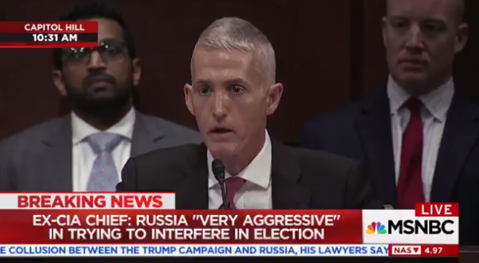 Trey Gowdy Eats Own Dick In Front Of Former CIA Director, How Embarrassing
