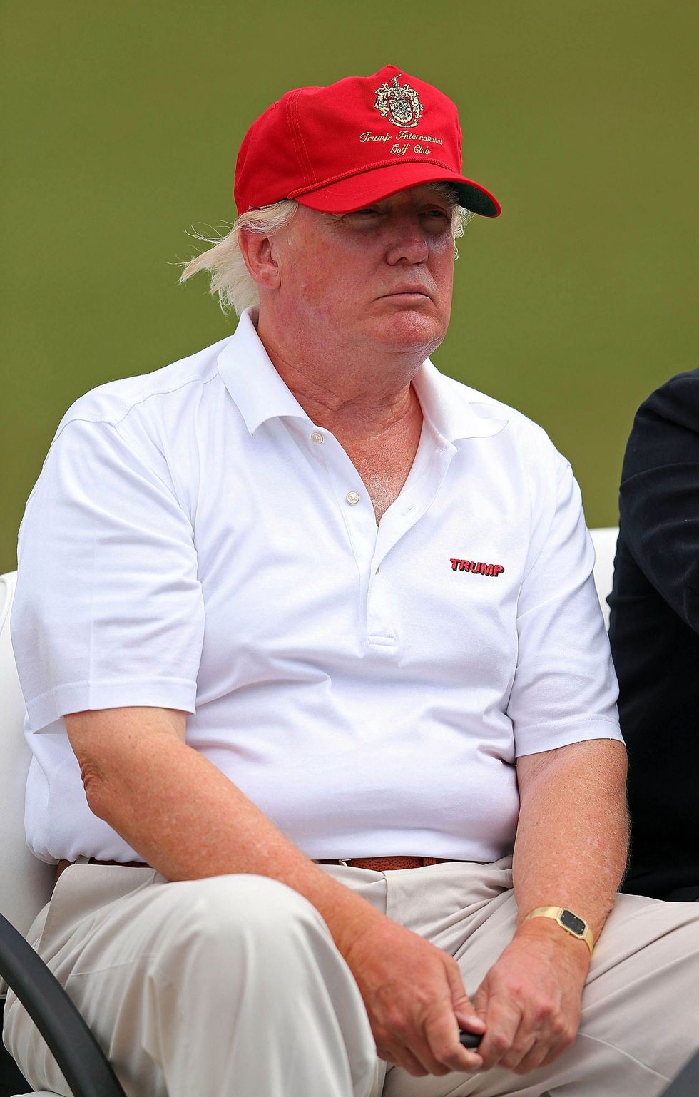 White House Doc Says President Beef Poots Only Weighs 239 Pounds, So That's Some Bullshit