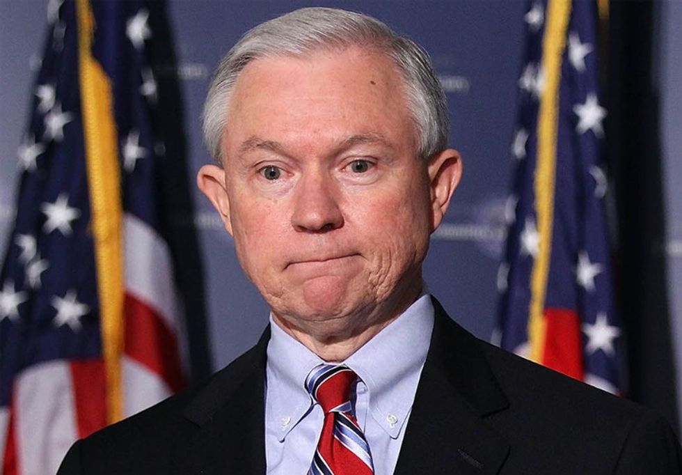 GOP Senators Gonna Dick-Slap The Hell Outta Trump If He Fires Jeff Sessions