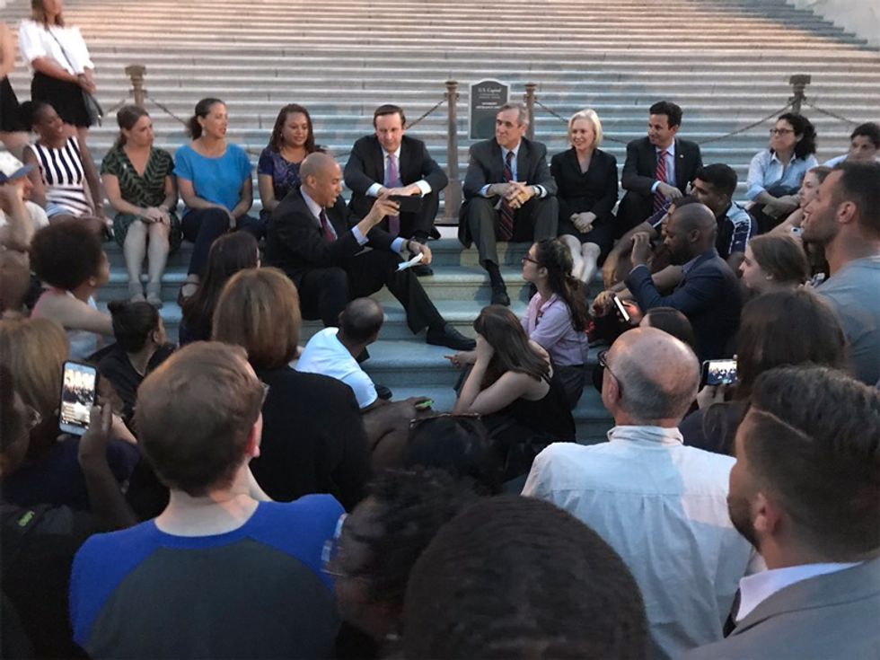 Senate Dems R On Ur Capitol Steps, Restoring Ur Faith In Democracy