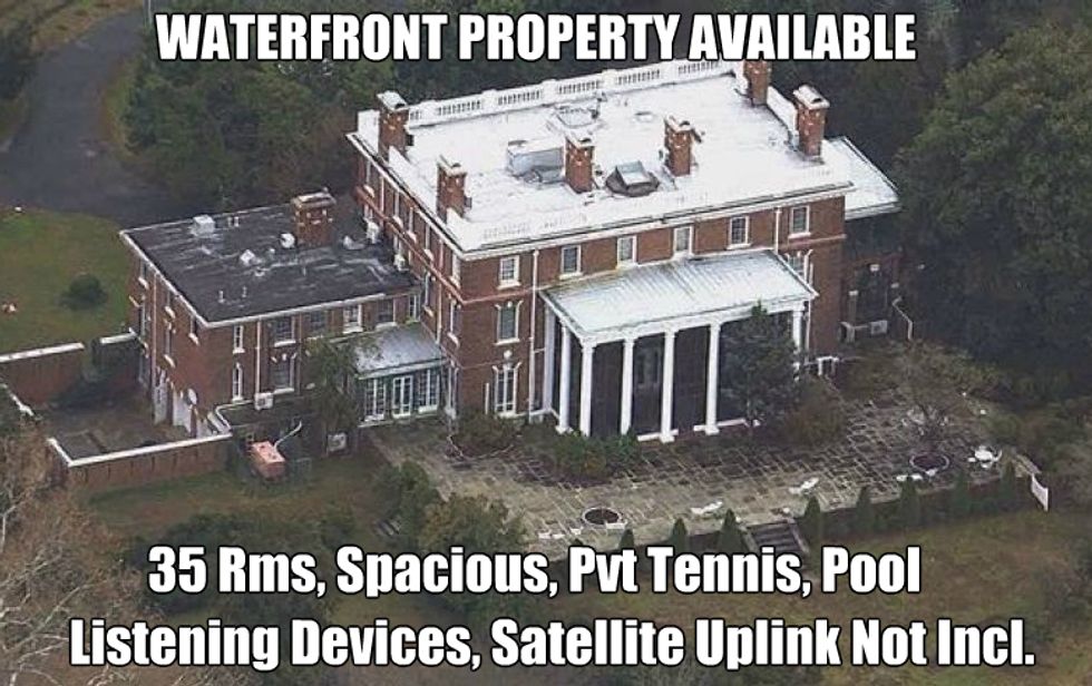 Master Deal-Maker Trump Giving Russia Back Its Spy Mansions In Exchange For 'Nothing.' Does Nothing Work For You?