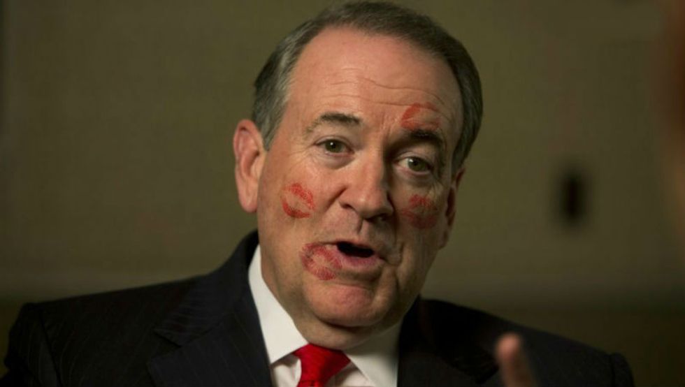 Romance Expert Mike Huckabee Has Some Kissing Tips For YOU!