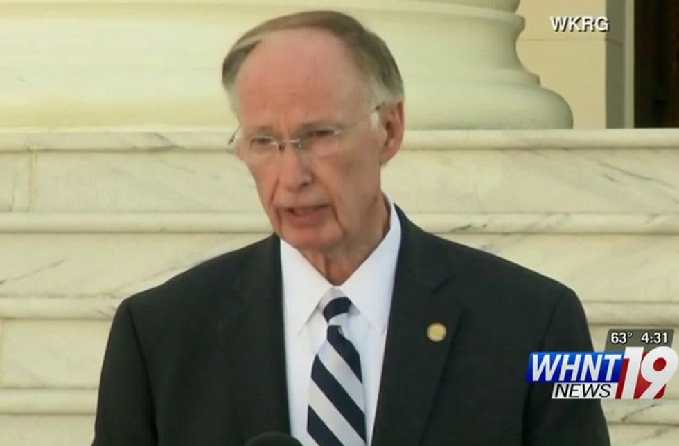 Horndog Alabama Governor Synced Extramarital Horndog Sexts To Wife's iPad. Christ.