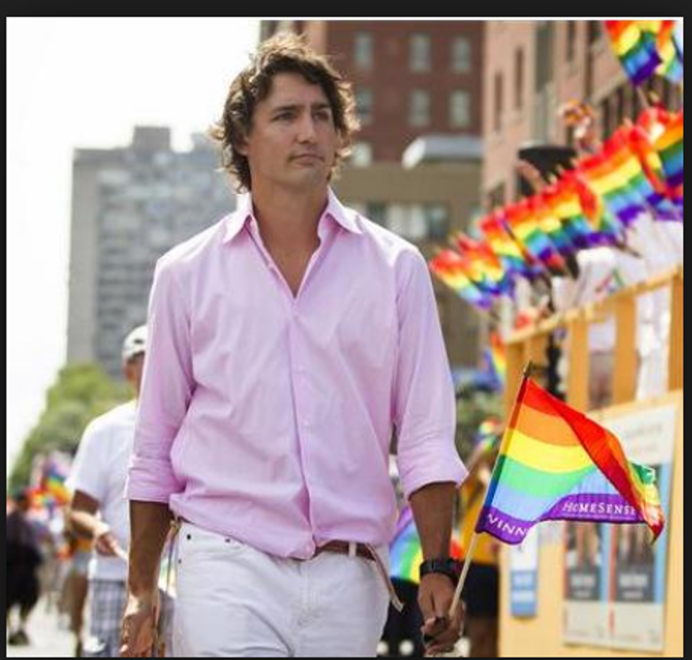 Justin Trudeau Reading Books Like A Total Nerd Who Reads Books. NERD.