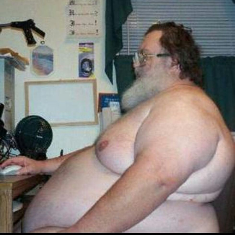 Donald Trump To Reveal True Identity Of 400-Pound Hacker This Week
