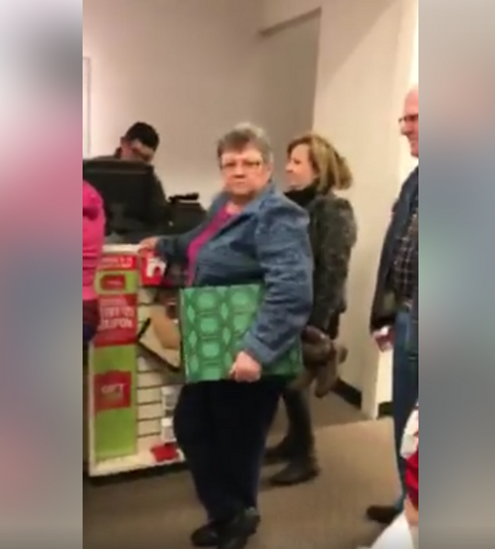Racist White Lady Spreads Racist Christmas Cheer To Hispanic Ladies, Racistly