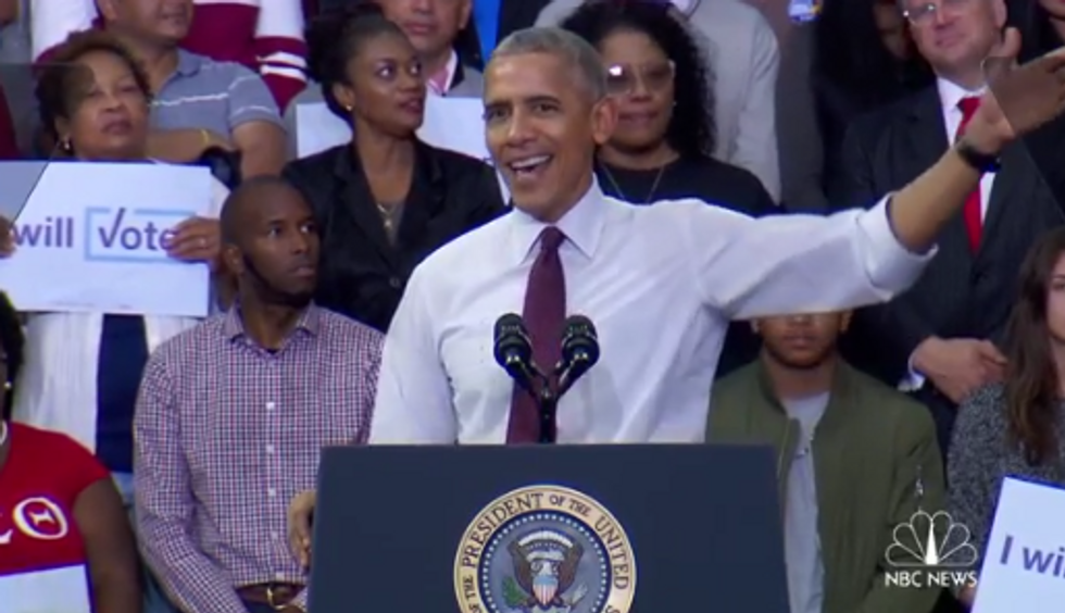 Barack Obama Gonna Show Y'all How A REAL PRESIDENT Deals With Dumbass Trump Supporters