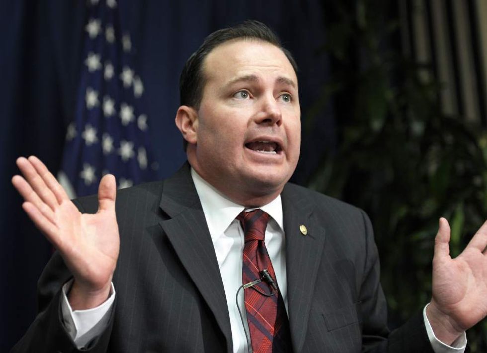 'Pro-Life' Utah Senator Mike Lee Totally Fine With Flint Babies Drinking Poison Water