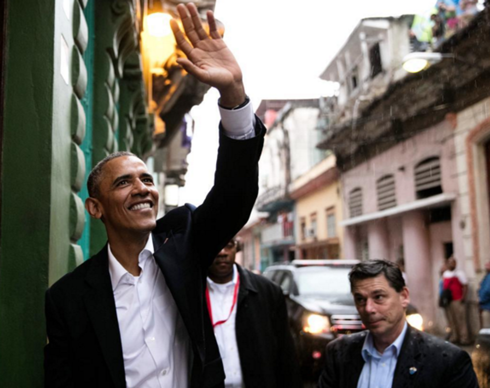 Barack Obama Is A Puppet Of The Cuban Dictatorship, LITERALLY