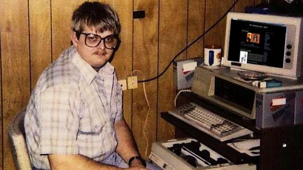 Hackers Steal DCCC Money, Are Better At Internets Than Edward Snowden