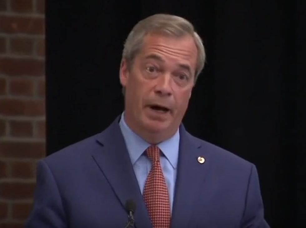 Pro-Brexit Racist UKIP Guy Nigel Farage Quits Like A Common Palin