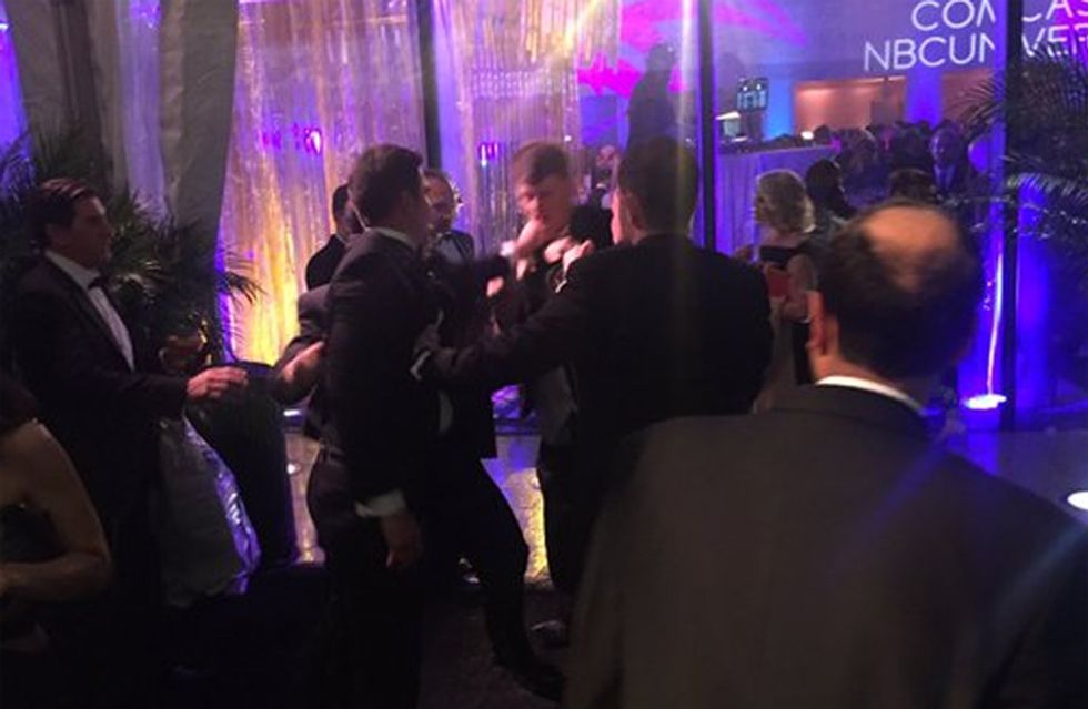 Fox Lickspittle Jesse Watters And HuffPo Reporter Slapfight Over Srs Journalism