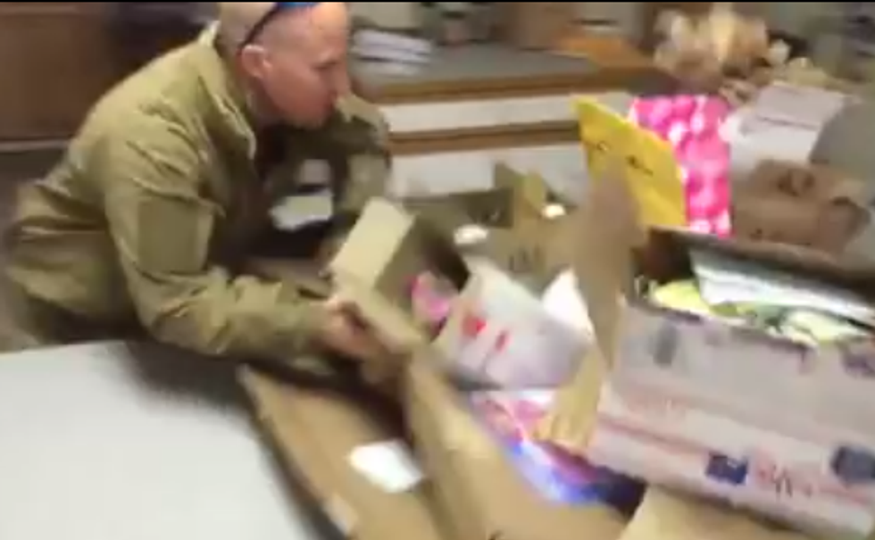 Oregon Militia Dongweasels Too Good For Free Dildos, We Guess