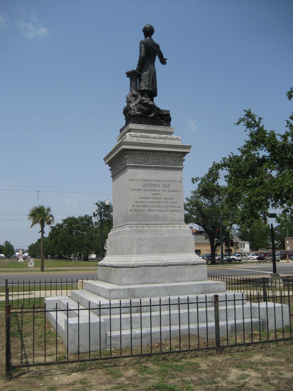 Racists And History Nerds Join Forces To Save New Orleans Confederate Treasures
