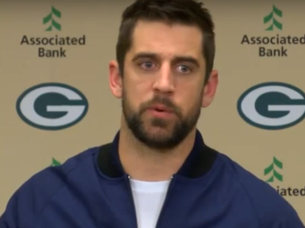 Sexxxy Green Bay Packers Quarterback Tells Refugee Haters To Eat Astroturf