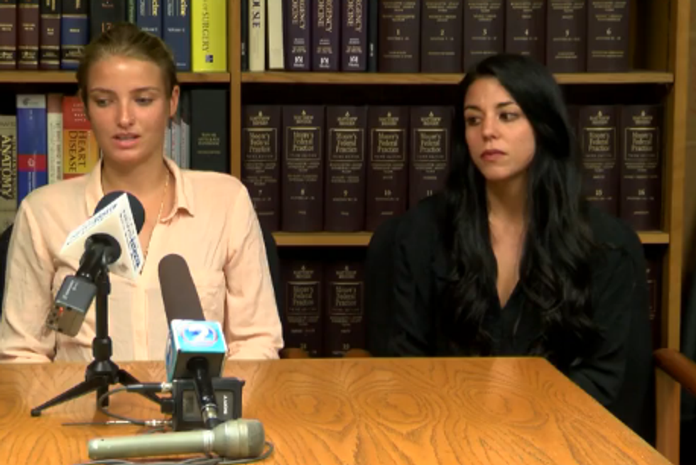 Lesbians Terrorize Hawaii Supermarket With Kisses, Lesbianism