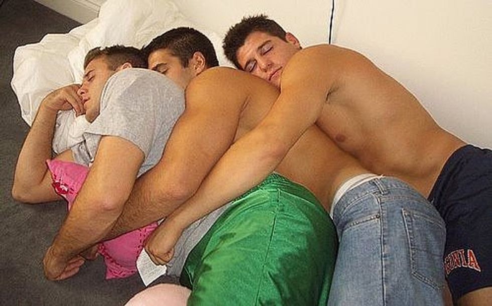 Dudes Who Wait Until Marriage Bad At Boning, Probably Gay, Says Science