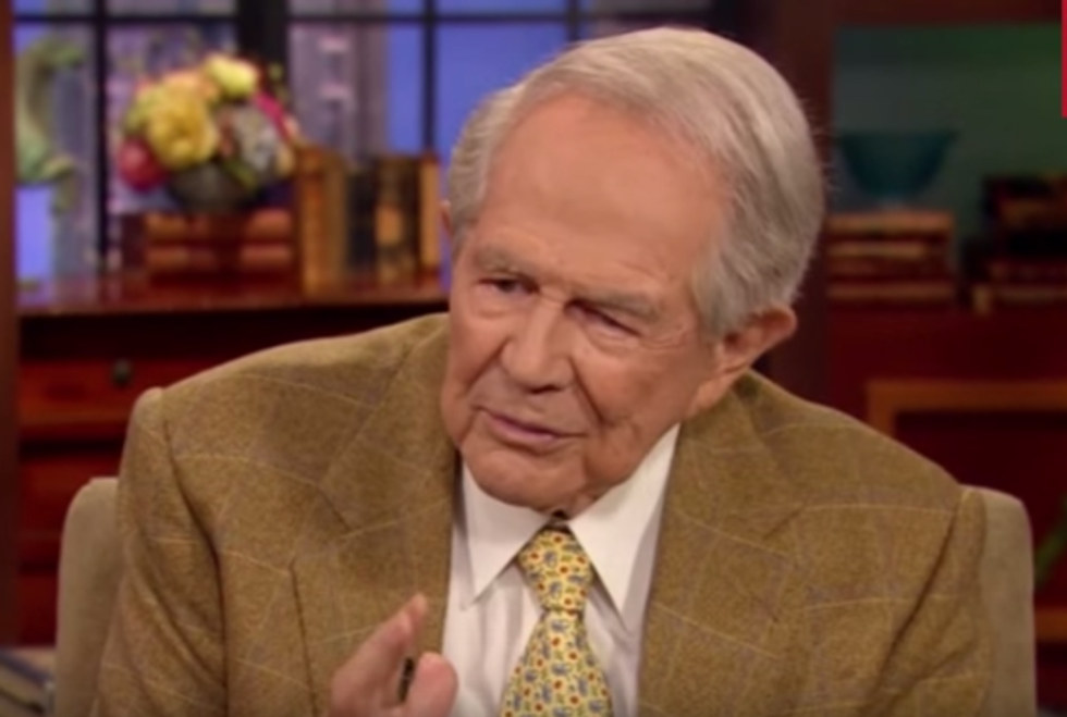 Pat Robertson Teaches How To Hate Your Gay Kid Real Good This Thanksgiving