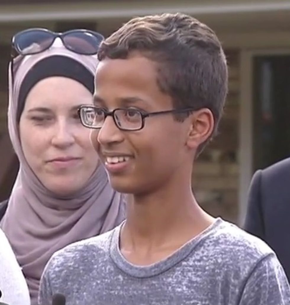 Wingnuts Have Had It With That Muslim Teen Terrorist Ahmed Mohamed And His 'Science'