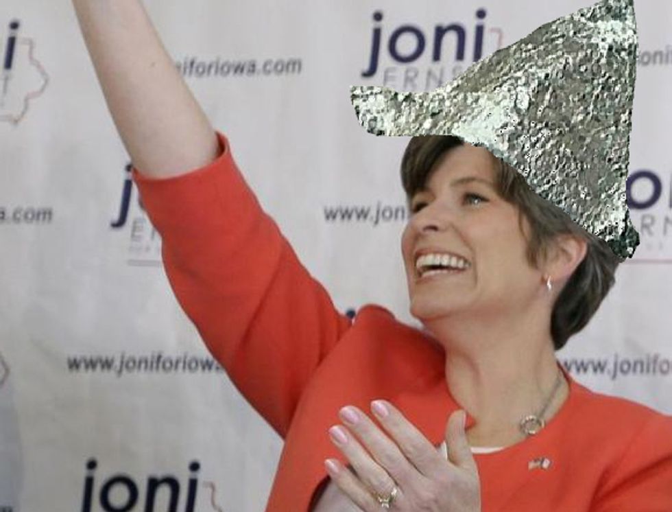 Lady Sen. Joni Ernst Knows Ladies, And Hillary Clinton Is No Lady
