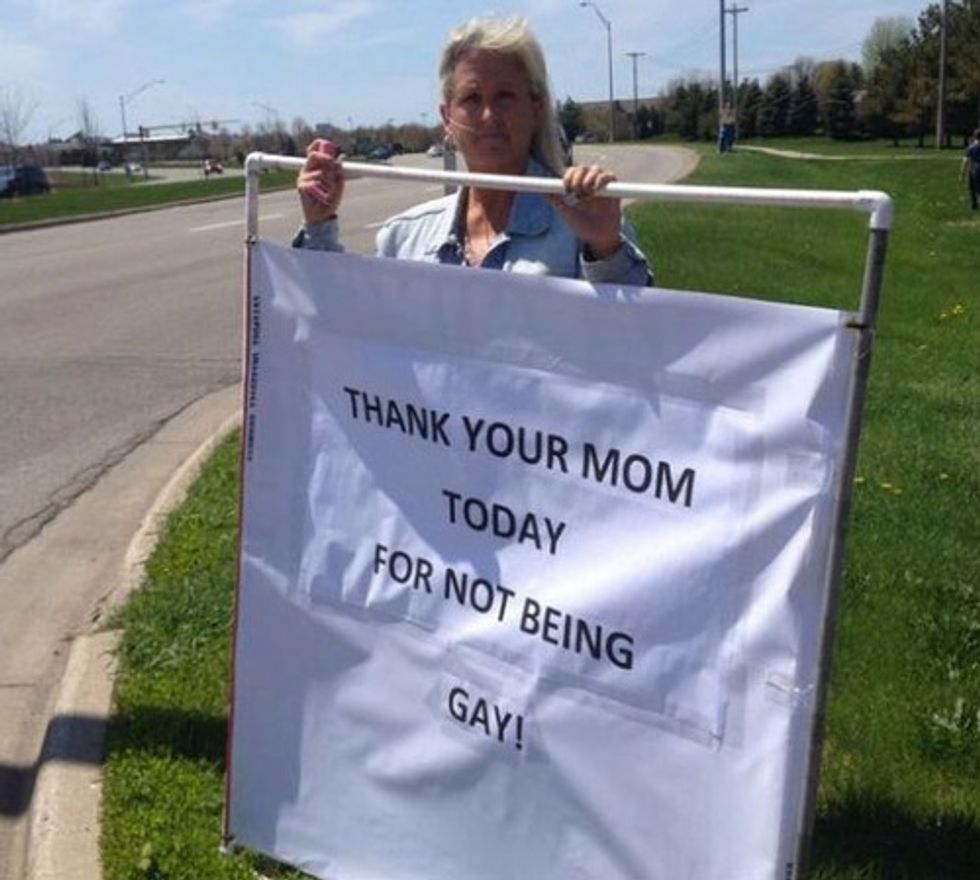 Homeless Crazy Jesus Lady Knows Who's Being Invaded By Muslims (It Is Oklahoma)