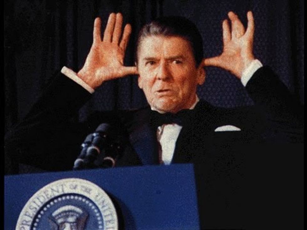 President Scott Walker Will Beat Foreign Enemies Just Like Reagan, By Firing Air Traffic Controllers