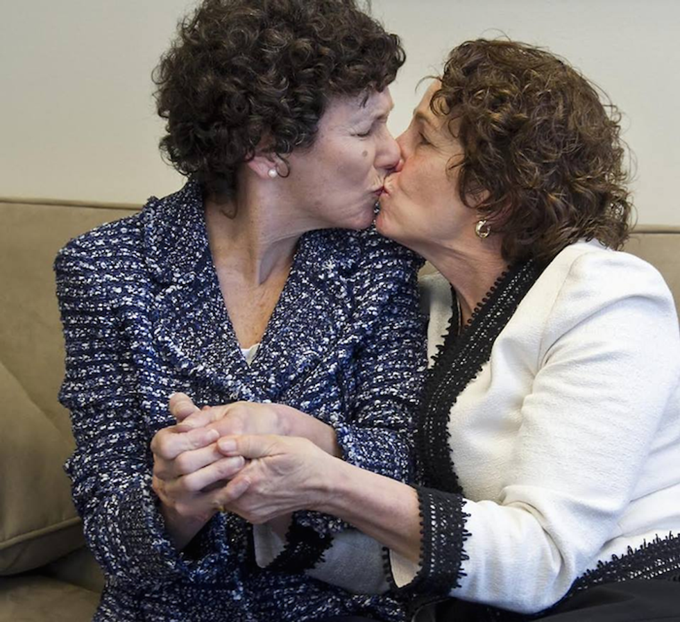 Texas Gays Up Marriage For A Sec, EVERYBODY PANIC