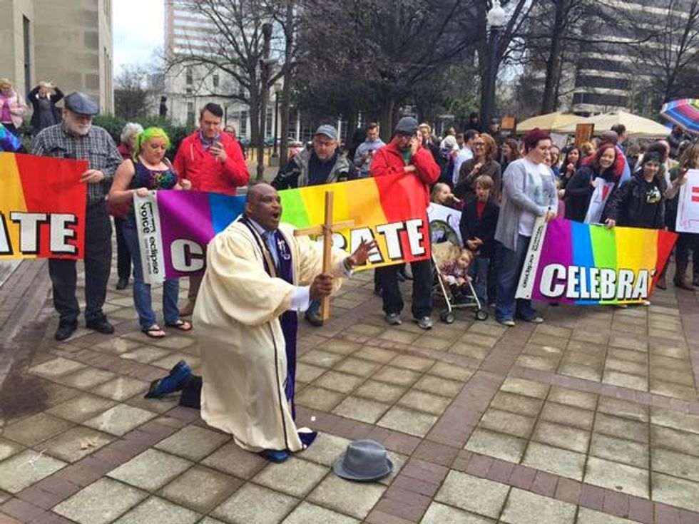 Supreme Court Forces Alabama's Top Wingnut Judge To Swallow Gay Marriage