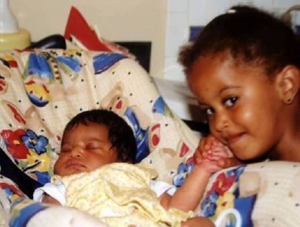 New Wingnut Theory (Or 'Satire'?): Michelle Obama Never Birthed No Babies