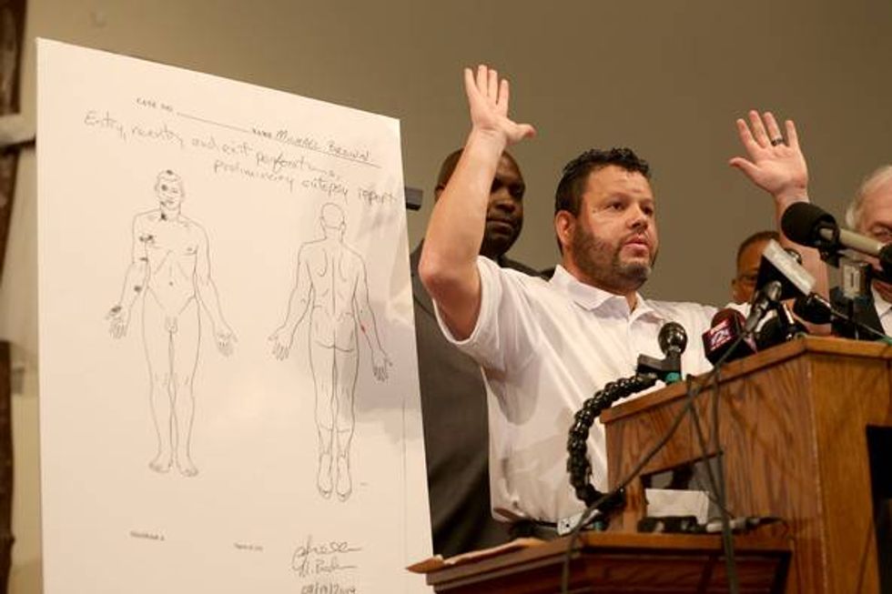 Stupidest Man On Internet Proves Michael Brown Autopsy Is Complete Fraud