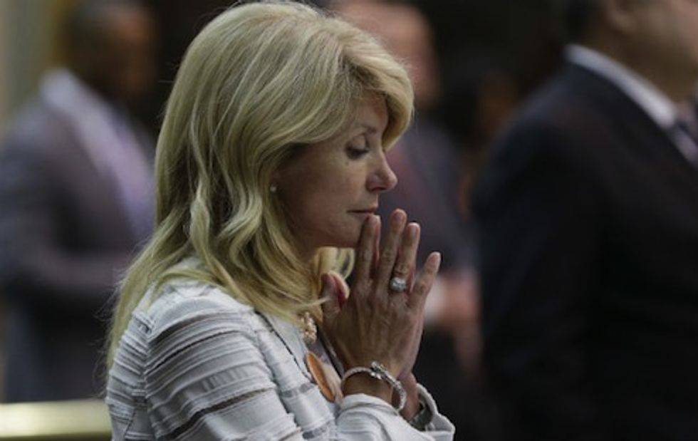 Sugardaddy Website Glad That Prostitute Wendy Davis Found Older Man To Make It Rain
