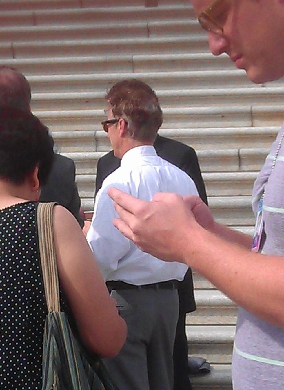 Here We Made You These Pictures Of The Back Of Rand Paul's Head From His Dumb 'Bipartisan' Coffee Nonsense
