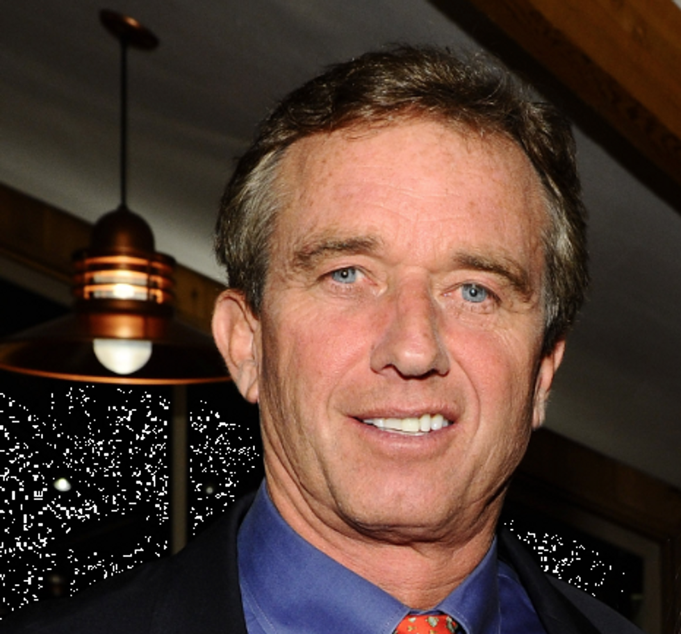 Poor Robert F. Kennedy Jr. Just Could Not Stop All Those Women From Sexing Him