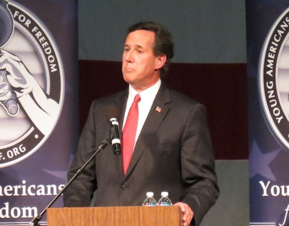 Here Is Rick Santorum Spreading Leadership To High Schoolers In Totally Non-Political Way