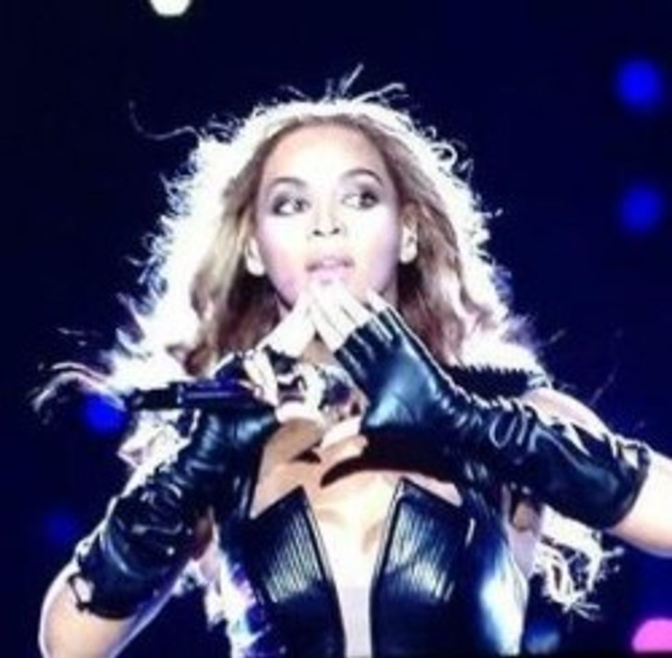 Glenn Beck's 'The Blaze' Asks Brave Question About Beyoncé's 'Illuminati Symbol' During Halftime Show