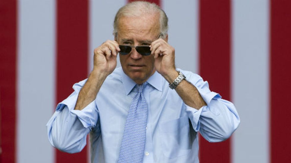 Hurricane Hypeman Joe Biden Warms Up The East Coast For Your Homeboy Barack Obama