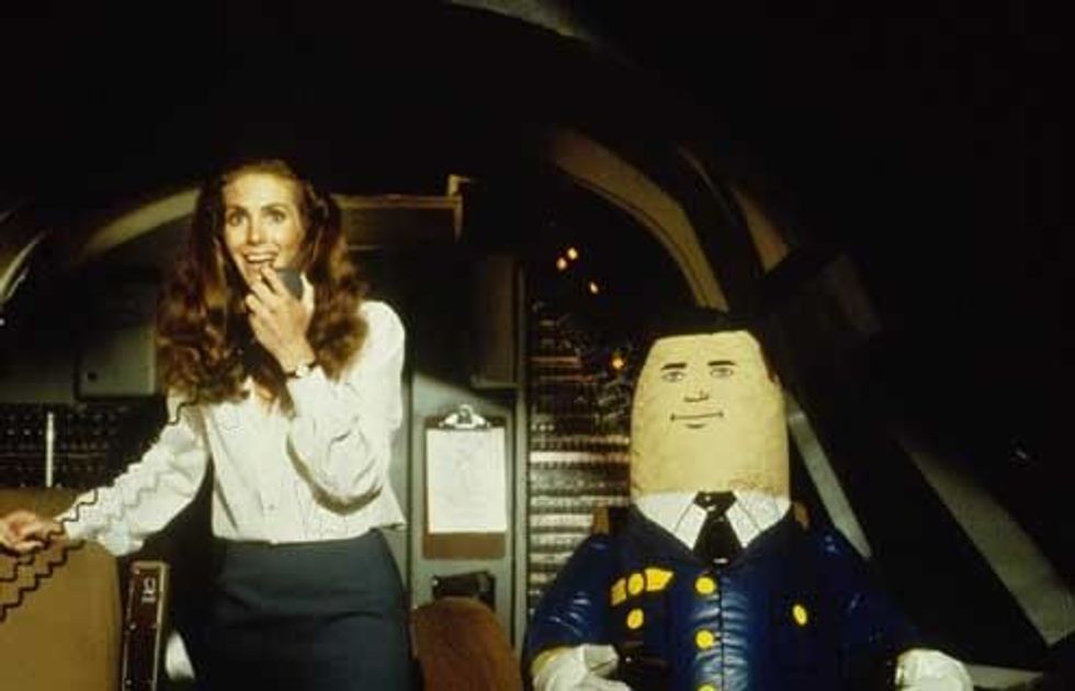 Science Genius Mitt Romney Thinks Airplane Windows Should Open