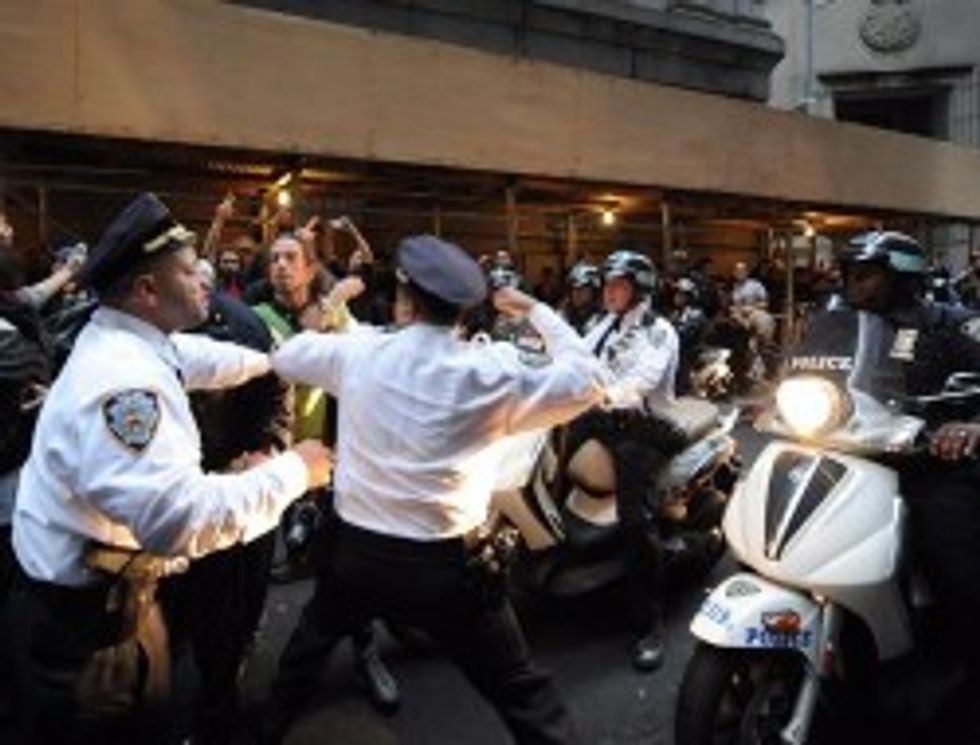 NYPD Has Very Good Reason For Beating Up New York Times Photog: [...]